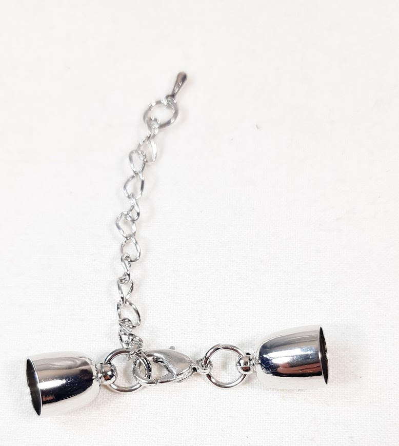 Appr&ecirc;t bijoux: fermoir mousqueton avec embouts cloches