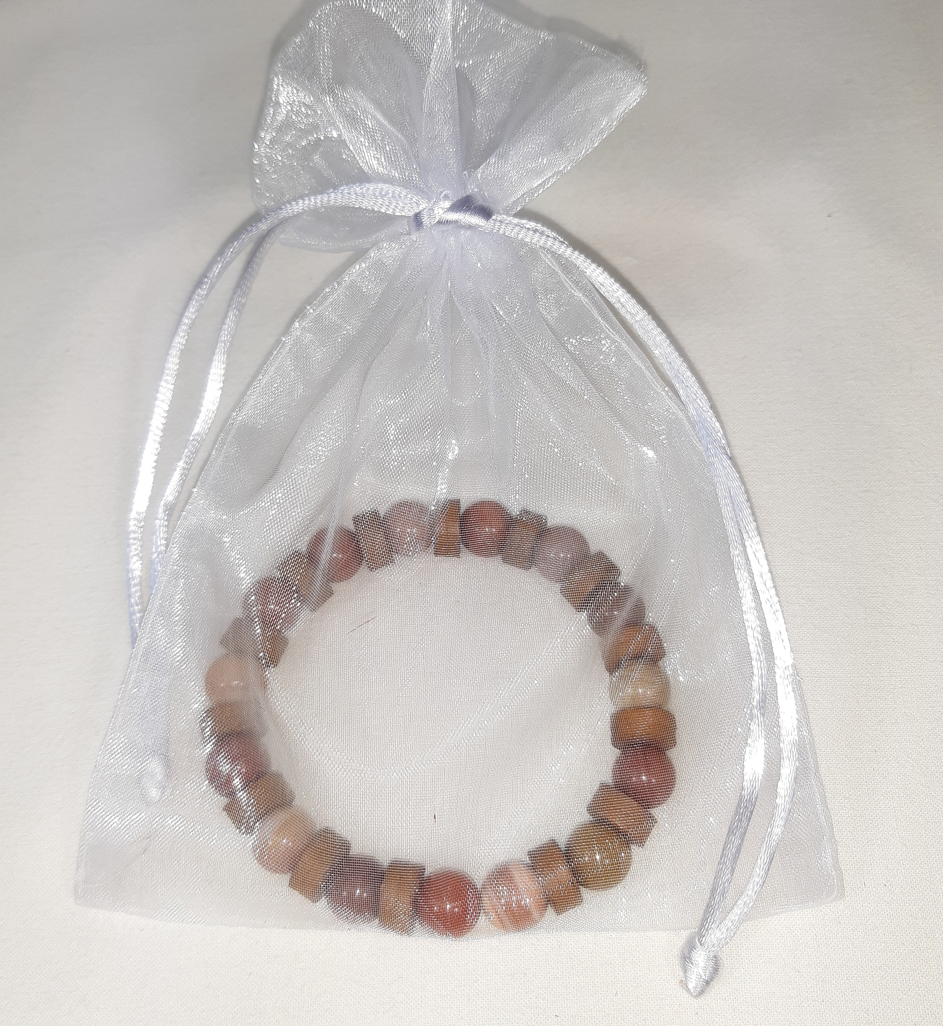 Bracelet extensible cuir et bois p&eacute;trifi&eacute;