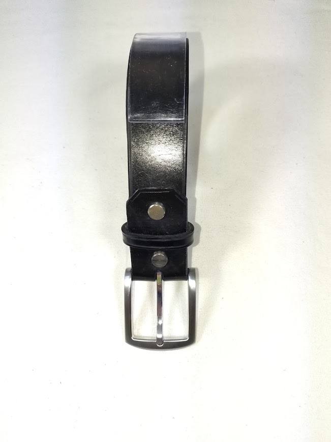 Ceinture cuir noir  boucle m&eacute;tal bross&eacute;