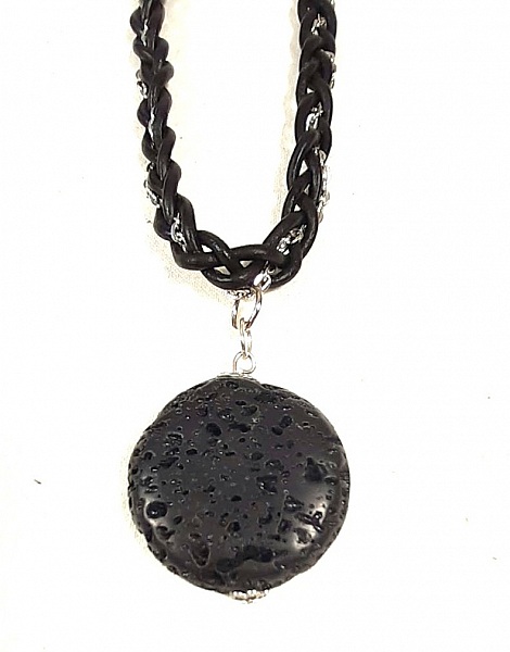 Collier cuir et pierre de lave