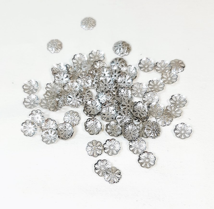 Lot de 90 coupelles diam&egrave;tre 10mm coloris argent