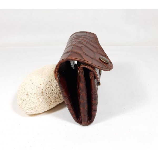 Portamonete retr&ograve; in pelle bovina stampata.