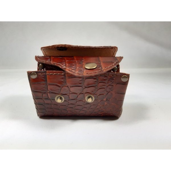 Portamonete retr&ograve; in pelle bovina stampata.